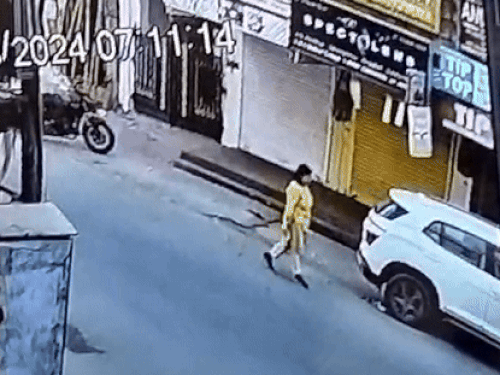 जयपुर में पुलिसवाले बनकर महिलाओं को लूट रही गैंग