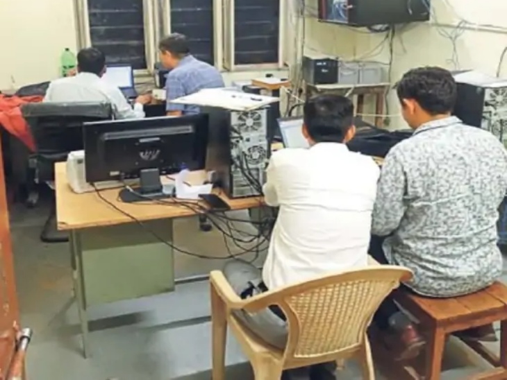 दूदू कलेक्टर के घर एसीबी की छापेमारी:भू-रूपांतरण के लिए मांगी घूस